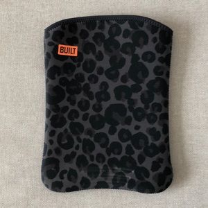 📲 [NWOT] iPad Sleeve Slim Neoprene